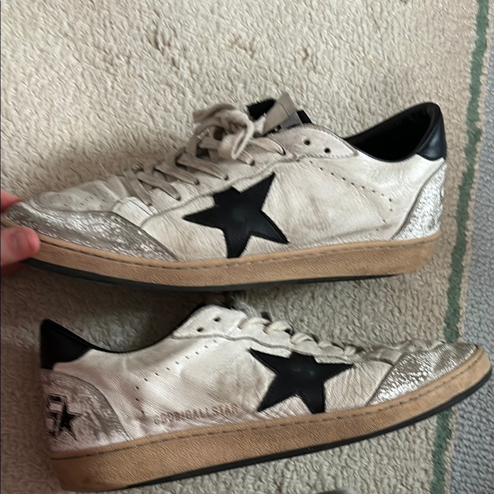 Golden Goose Men's White and Black Sneakers - Picture 6 of 7